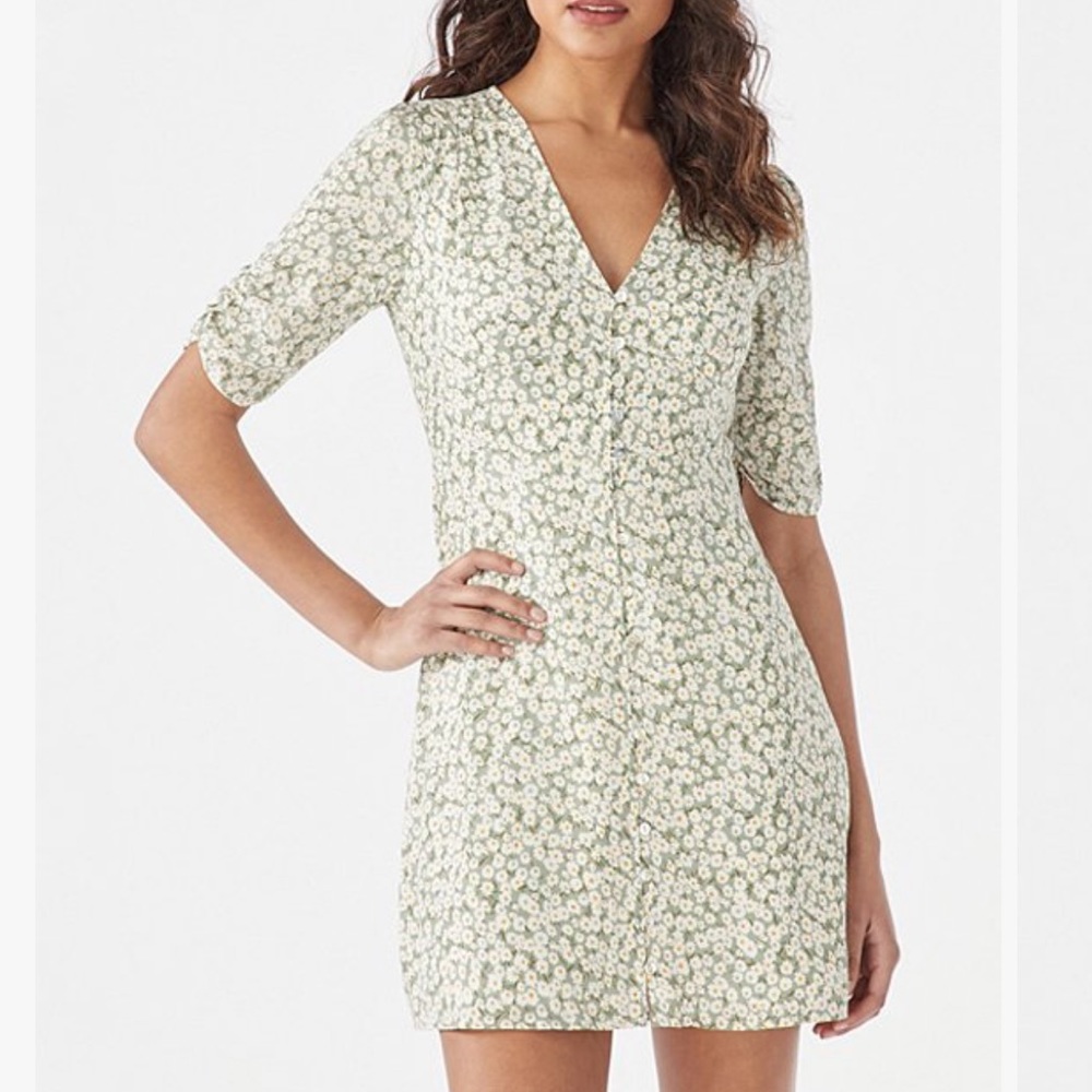 New with Tags. JustFab Floral button-up mini dress.
